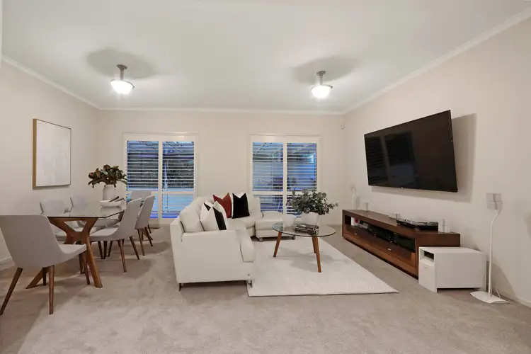 Second view of Homely house listing, 5 Pineview Court, Lysterfield VIC 3156