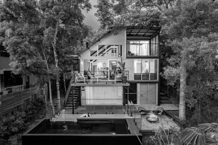 16 Nairana Rest, Noosa Heads QLD 4567