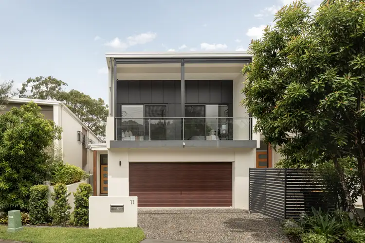 11 Clearview Terrace, Seven Hills QLD 4170