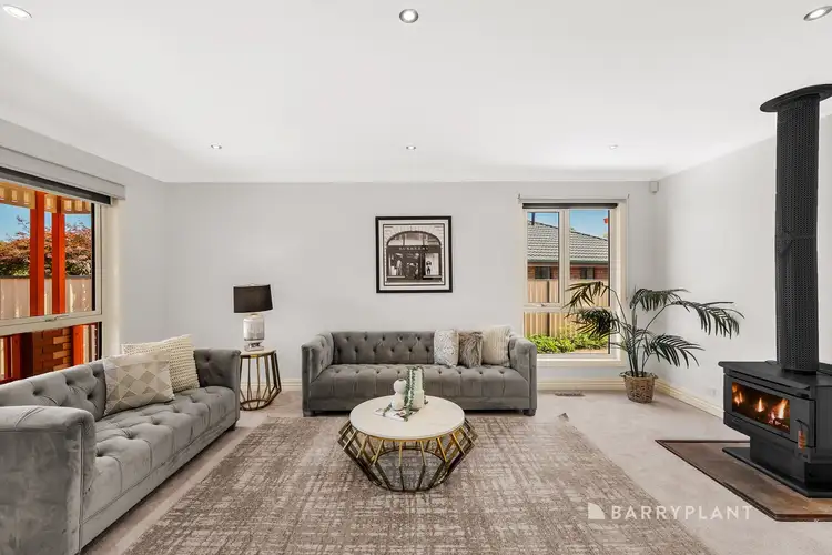 Second view of Homely house listing, 8 Hopper Court, Mill Park VIC 3082