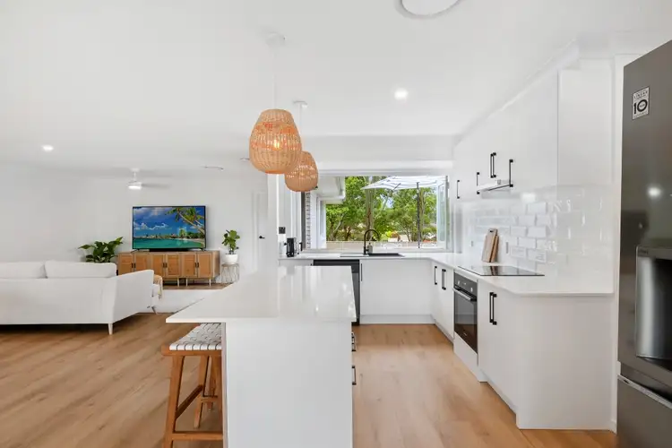 Sixth view of Homely house listing, 27 Plateau Crescent, Carrara QLD 4211