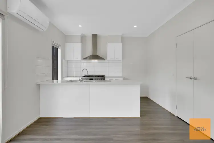 Fourth view of Homely house listing, 2 Murrayfield Place, Strathtulloh VIC 3338