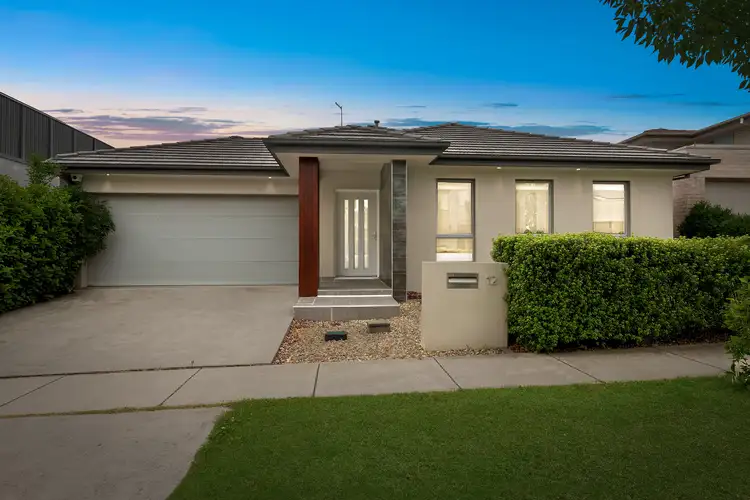 12 Hooton Street, Forde ACT 2914