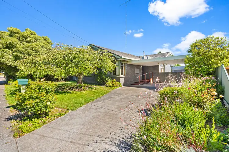 Main view of Homely house listing, 10 Freeman Street, Wendouree VIC 3355
