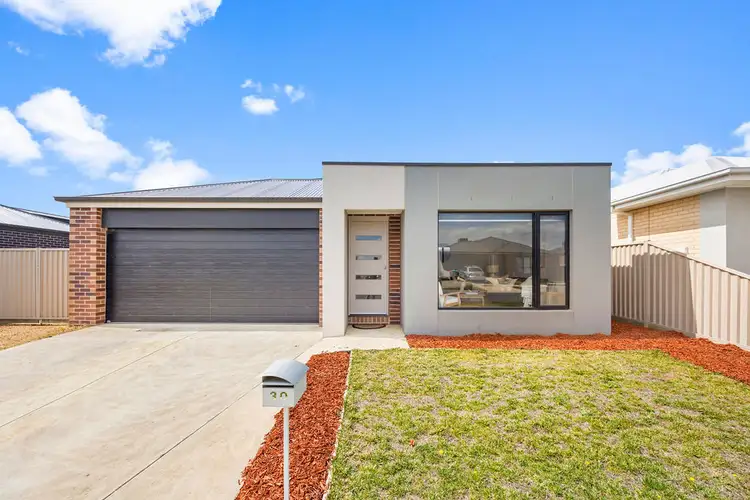 30 Honour Avenue, Winter Valley VIC 3358