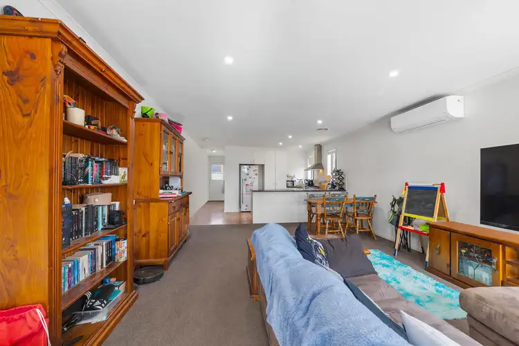 Second view of Homely house listing, 7 Yarra Park Drive, Sebastopol VIC 3356