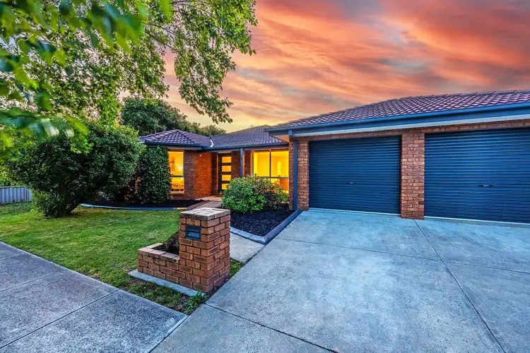 8 Lawrie Drive, Alfredton VIC 3350
