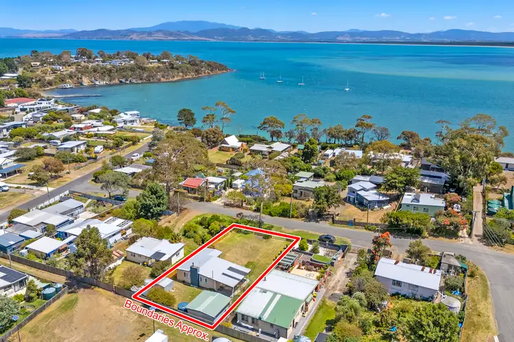 7 Second Avenue, Dodges Ferry TAS 7173