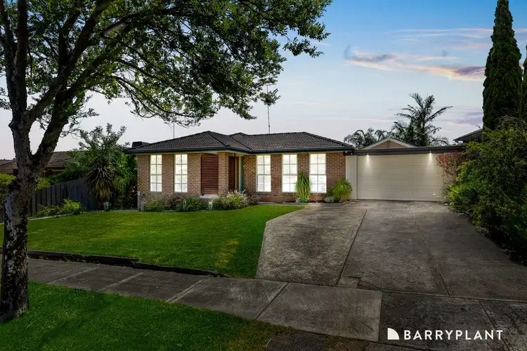 4 Greystoke Court, Berwick VIC 3806