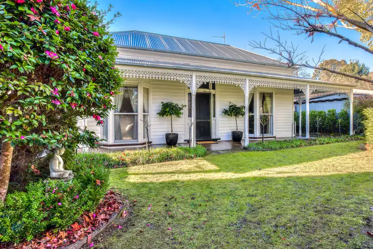 38 Deacon Avenue, Bright VIC 3741