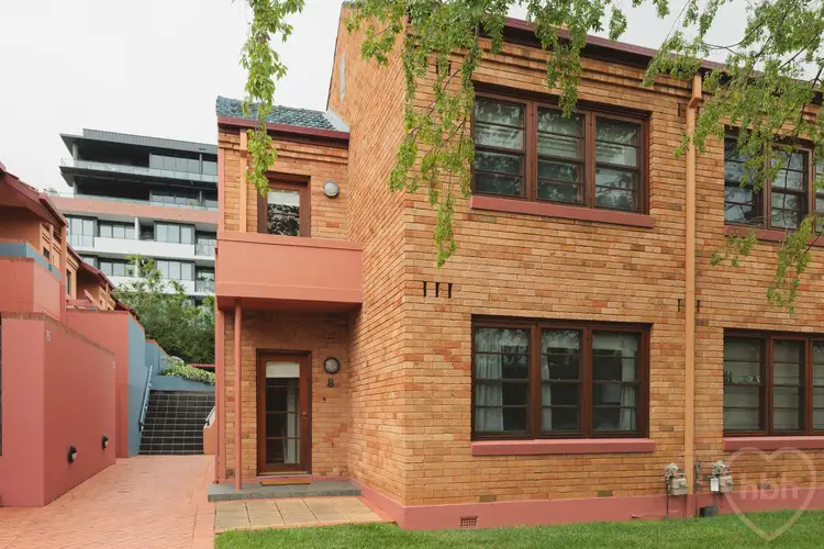 8/72 Canberra Avenue, Griffith ACT 2603