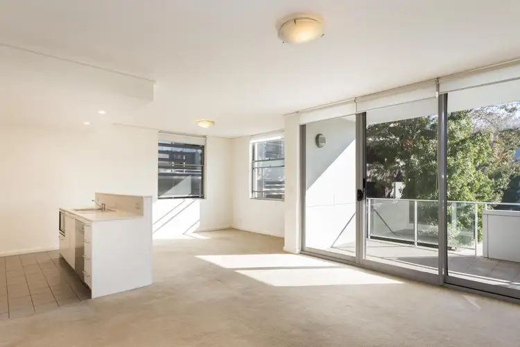 201/4 Shoreline Drive