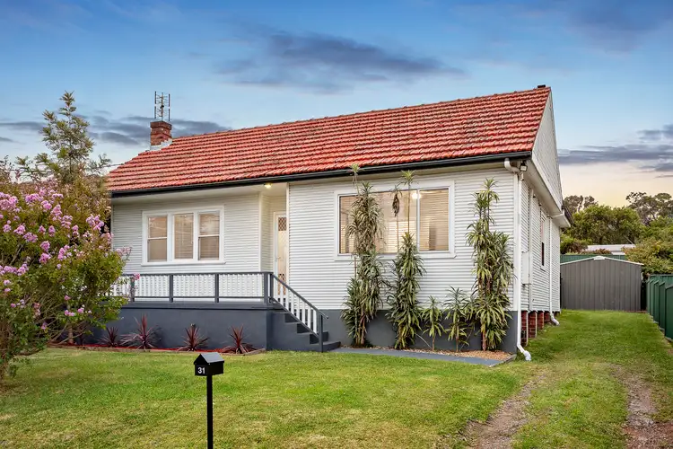 31 Warners Bay Road