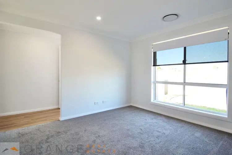 Fifth view of Homely house listing, 20 Hoynes Circuit, Blayney NSW 2799
