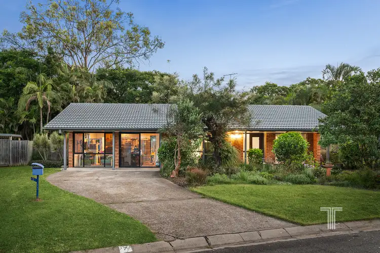 7 Norham Court, Carindale QLD 4152