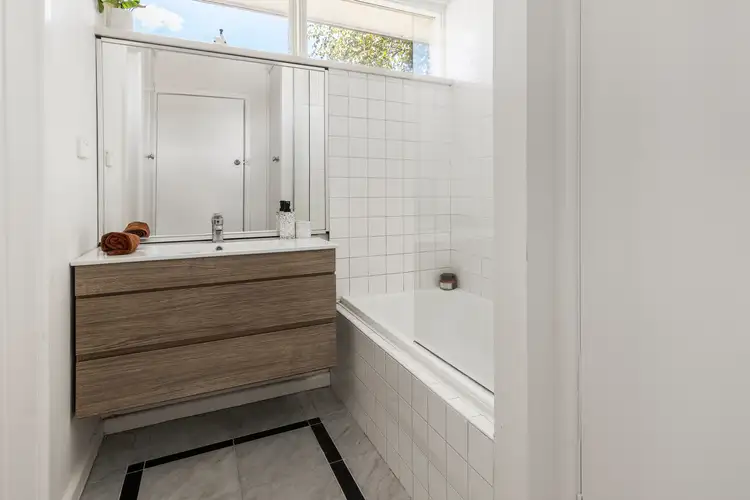 Sixth view of Homely apartment listing, 4/6 Langville Court, Malvern East VIC 3145