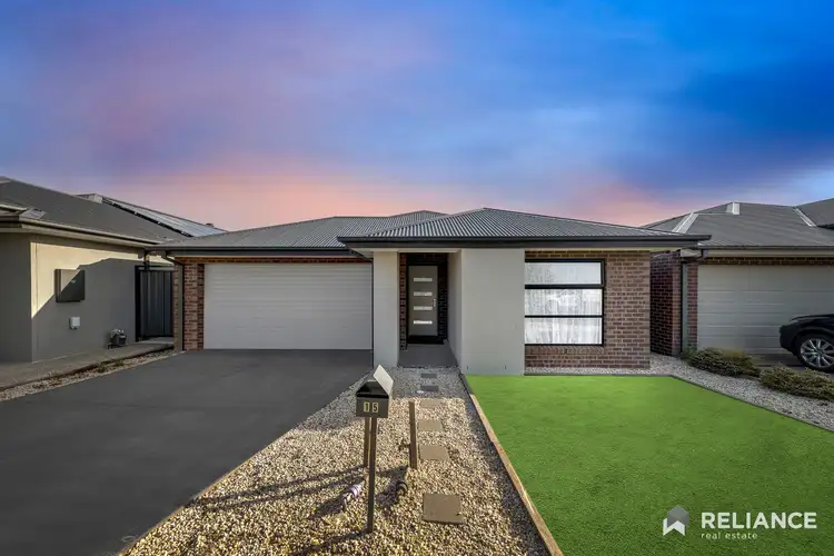 15 Monaco Grove, Strathtulloh VIC 3338
