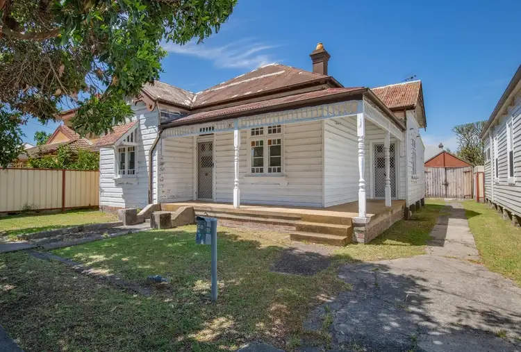 2/51 Everton Street, Hamilton NSW 2303