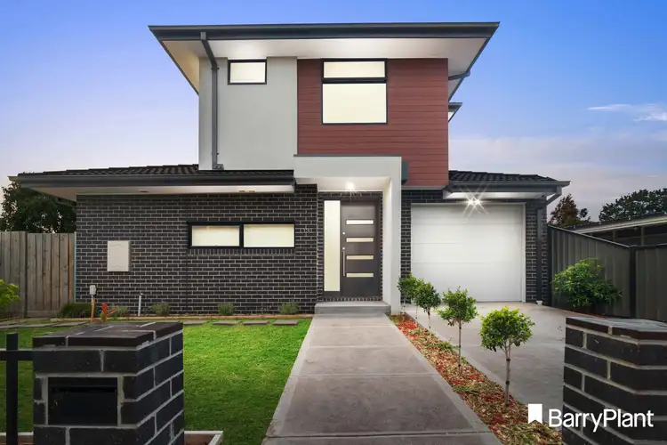 13 Errington Road, St Albans VIC 3021