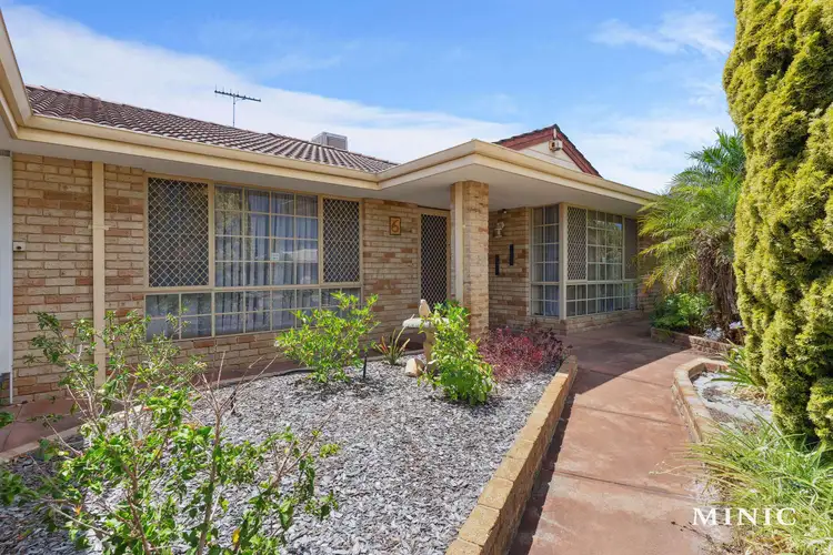 6 Flinder Court, Thornlie WA 6108