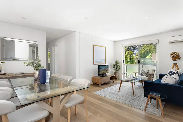 Main view of Homely unit listing, 15/11-21 Devitt Street, Narrabeen NSW 2101
