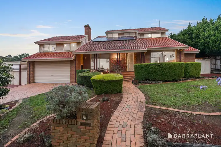 2 Dunnell Rise, Berwick VIC 3806