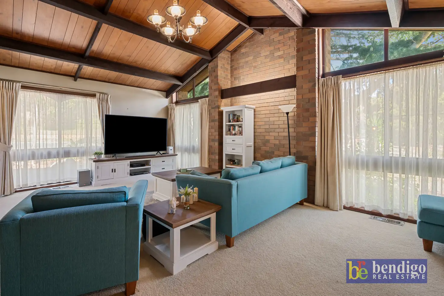 Main view of Homely house listing, 10 Yallambee Drive, Kennington VIC 3550