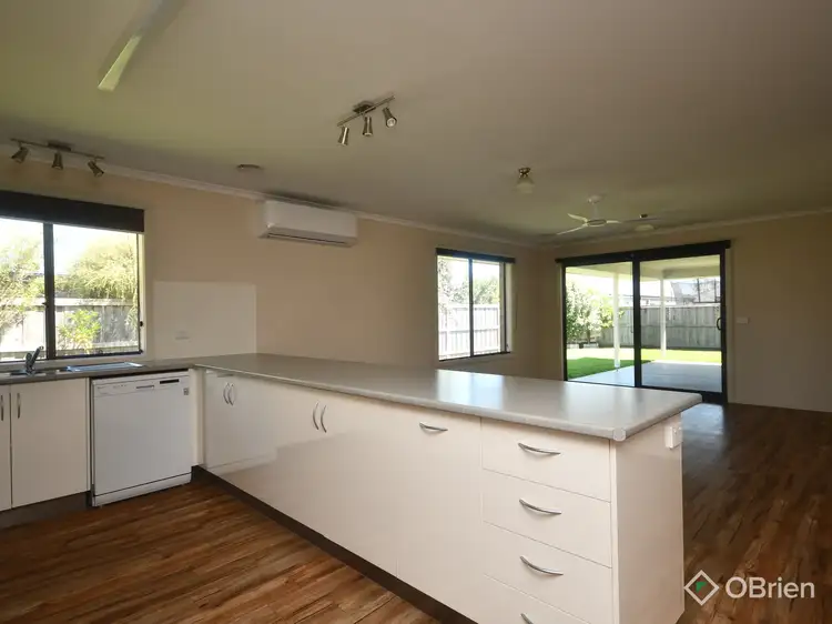 Fourth view of Homely house listing, 15 Dianella Place, Bairnsdale VIC 3875