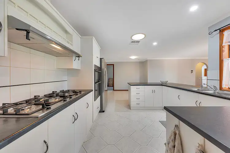 Sixth view of Homely house listing, 2 Blunden Court, Angle Vale SA 5117