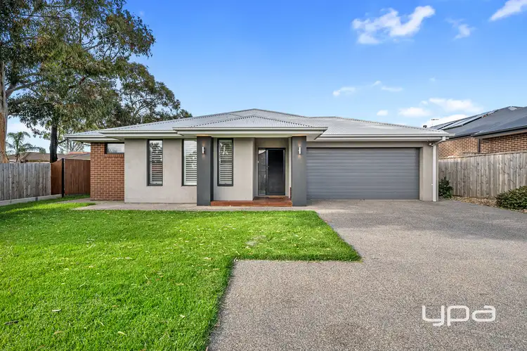 12 Holman Crescent, Bacchus Marsh VIC 3340