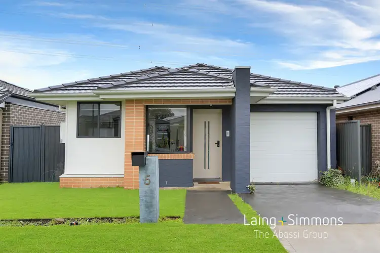 5 Military Close, Jordan Springs NSW 2747