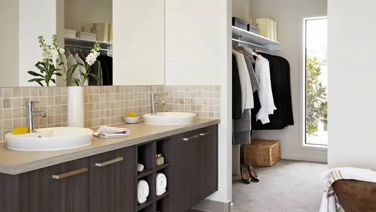 Sixth view of Homely house listing, 2 Red Maple Drive, Cranbourne West VIC 3977