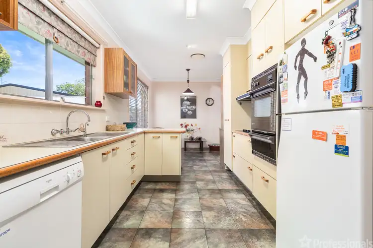 Fifth view of Homely house listing, 2 Cadogan Crescent, Orange NSW 2800