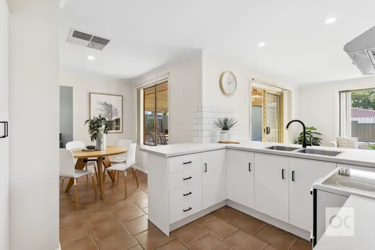 12 Moncur Street, Woodcroft SA 5162