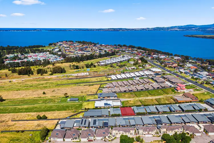 Sixth view of Homely villa listing, 9/126 Kanahooka Road, Kanahooka NSW 2530