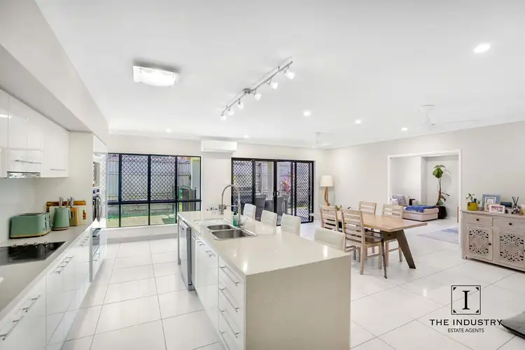 19 John Malcolm Street, Redlynch QLD 4870