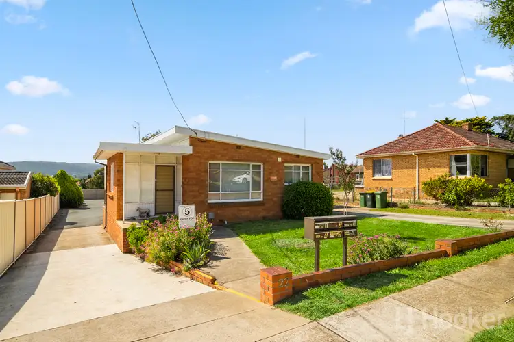 2/22 Blackall Avenue, Crestwood NSW 2620
