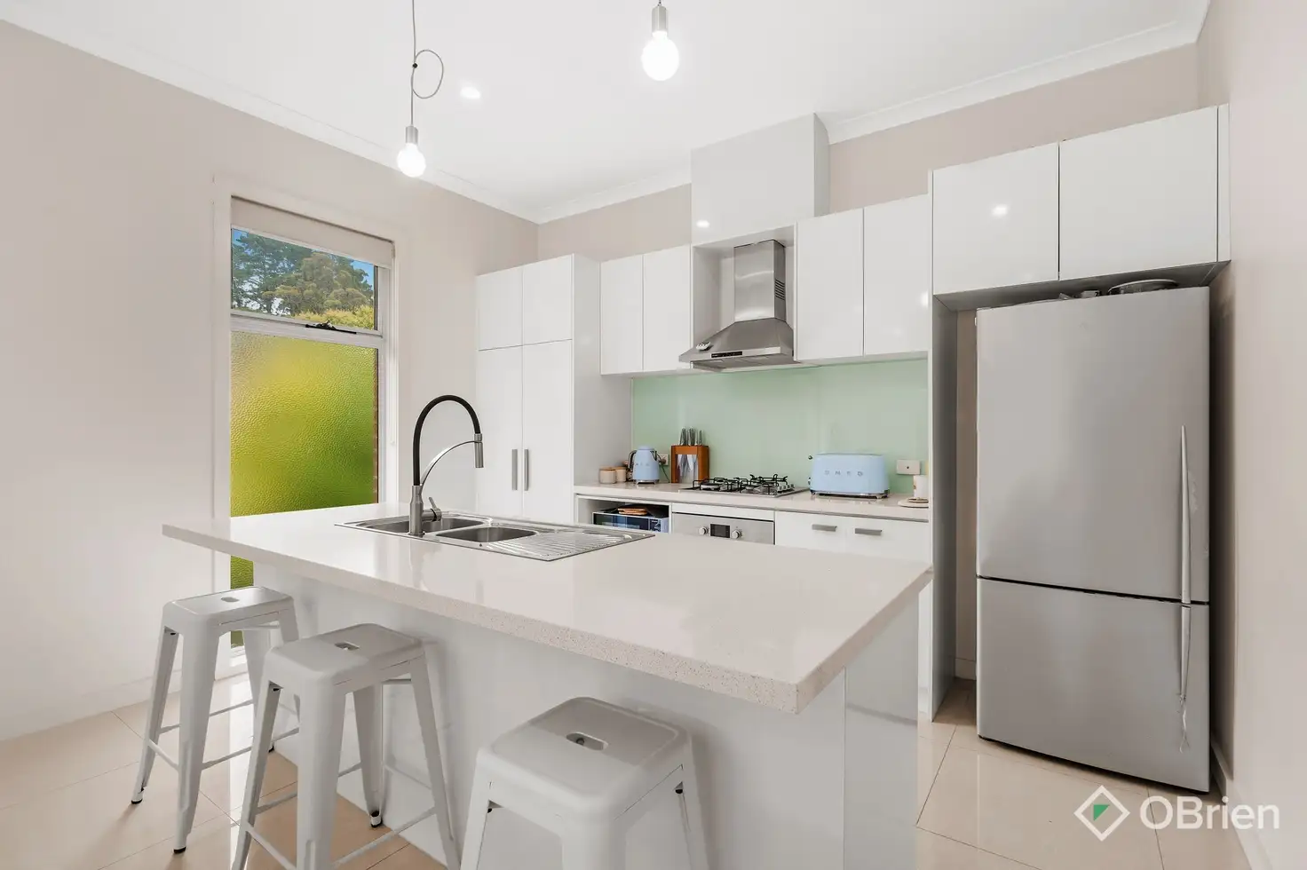 Main view of Homely townhouse listing, 10/13-17 Moore Road, Vermont VIC 3133