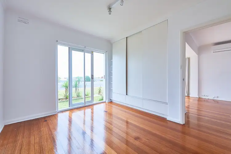 Second view of Homely apartment listing, 1/186 Beach Road, Mordialloc VIC 3195