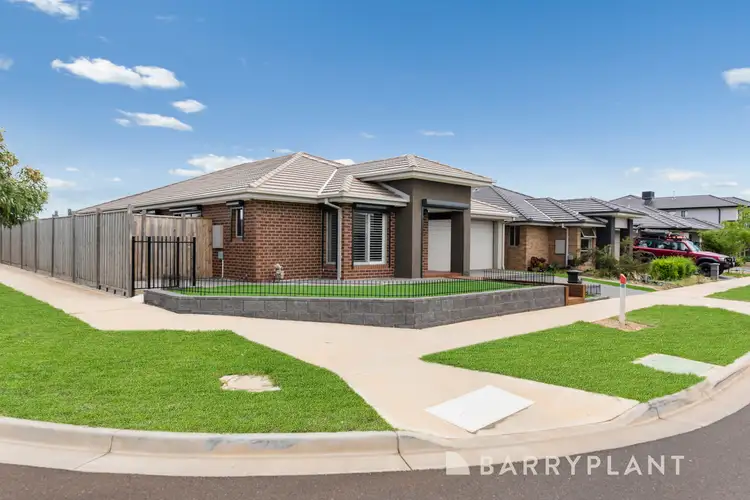 Second view of Homely house listing, 26 Dhalla Street, Thornhill Park VIC 3335
