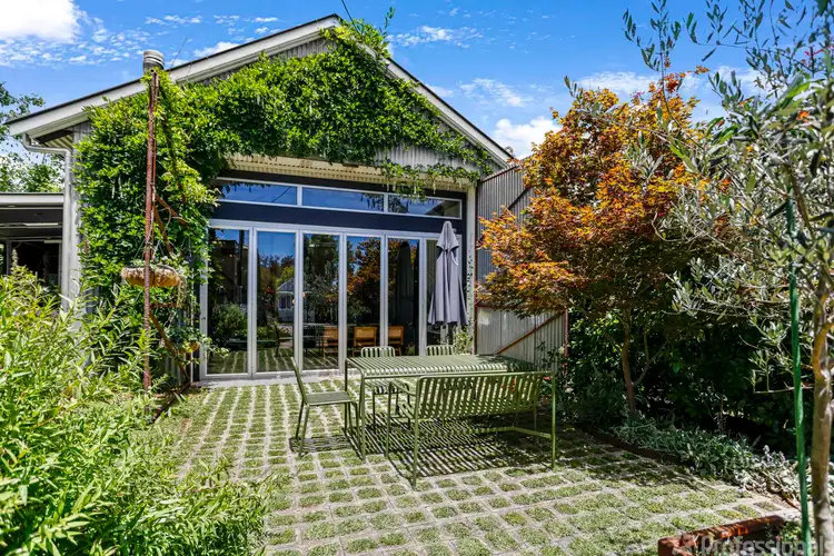 4 Hawkins Lane, Orange NSW 2800