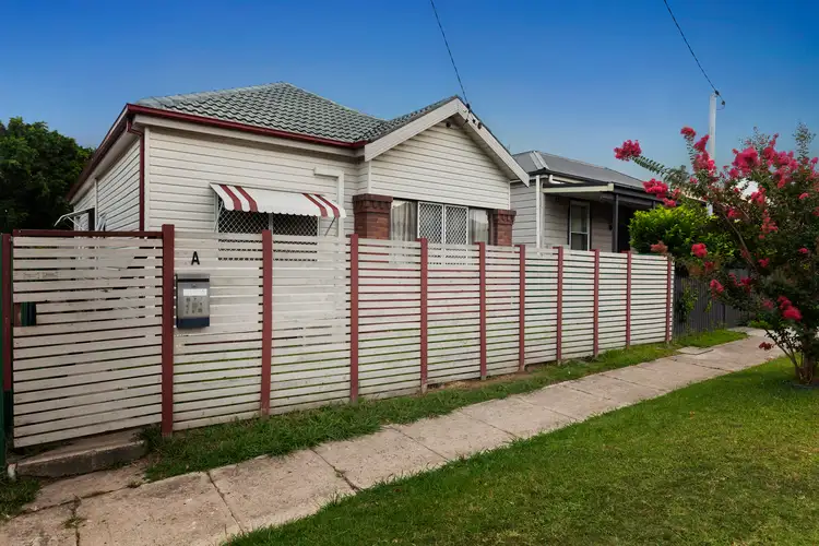 2A Fawcett Street, Mayfield NSW 2304