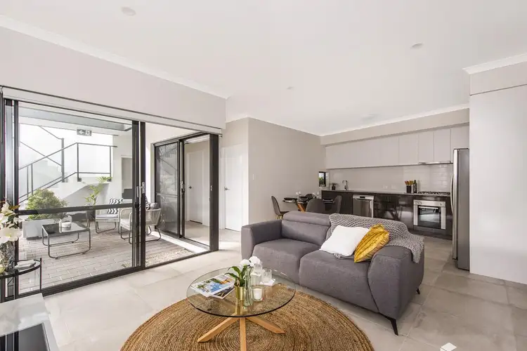 8/277 Acton Avenue, Kewdale WA 6105