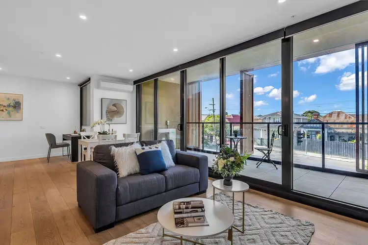 110/247 Neerim Road, Carnegie VIC 3163