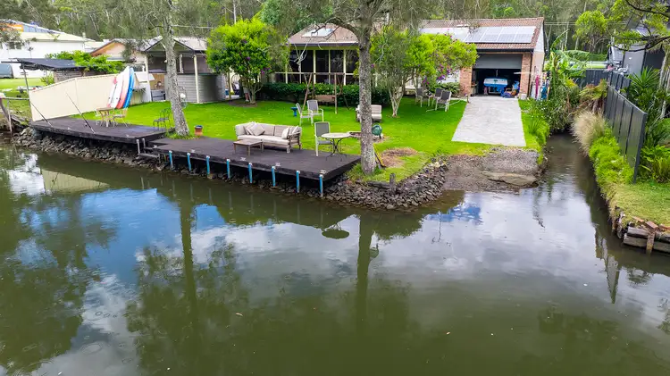 207 Charlotte Bay Street, Charlotte Bay NSW 2428
