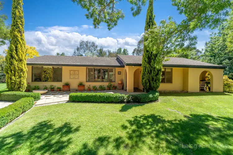 19 Tulong Road, Armidale NSW 2350