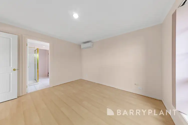 Fifth view of Homely unit listing, 2/13 Burns Avenue, St Albans VIC 3021
