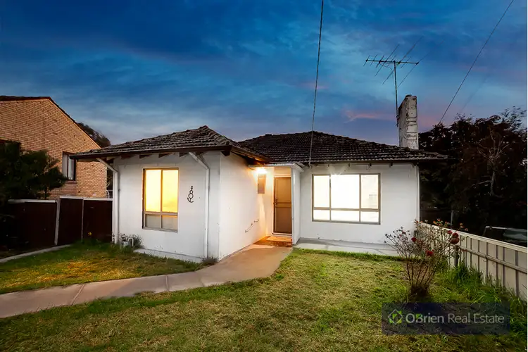 Main view of Homely house listing, 8 Laburnum Grove, Doveton VIC 3177
