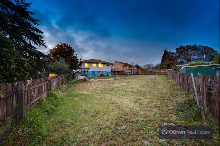Fifth view of Homely house listing, 8 Laburnum Grove, Doveton VIC 3177