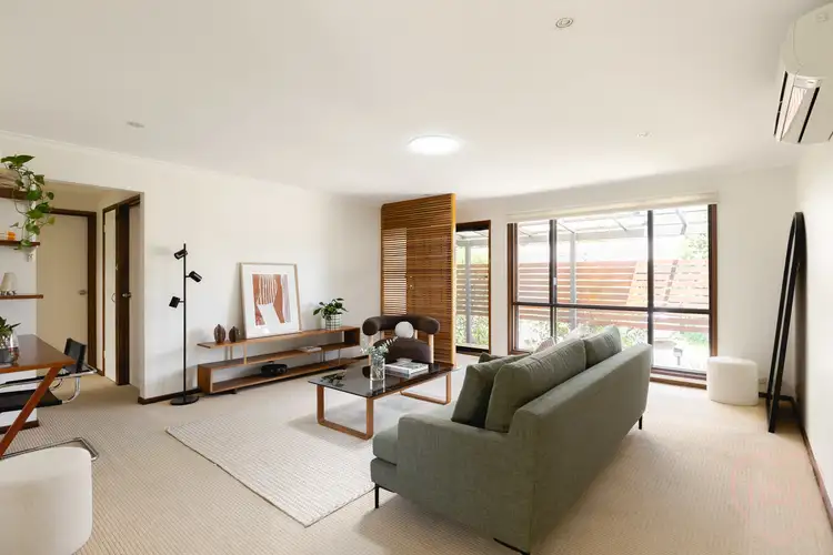 98 Dexter Street, Cook ACT 2614